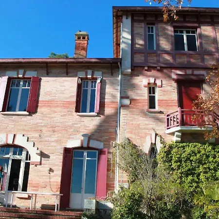 Maison De 10 Avec Vue Sur La Jardin Clos Et Wifi A Holiday home