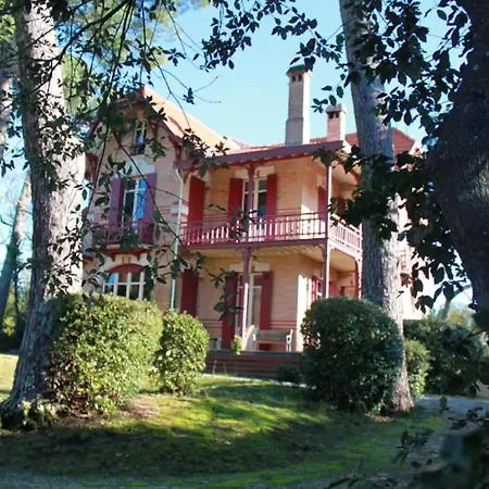 Maison De 10 Avec Vue Sur La Jardin Clos Et Wifi A Hébergement de vacances Arcachon